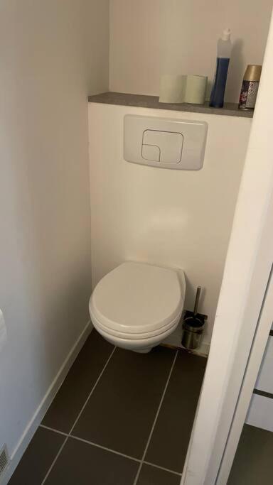 Joli Duplex En Centre Ville De 40M2 Climatise Istres Ngoại thất bức ảnh